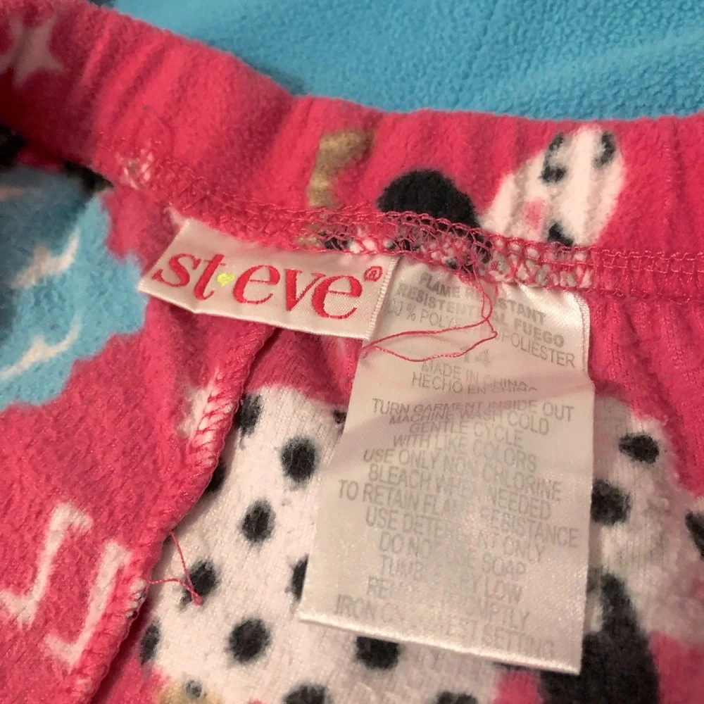 2 Pairs of Girl’s Pajama Bottoms with Cute Sheep